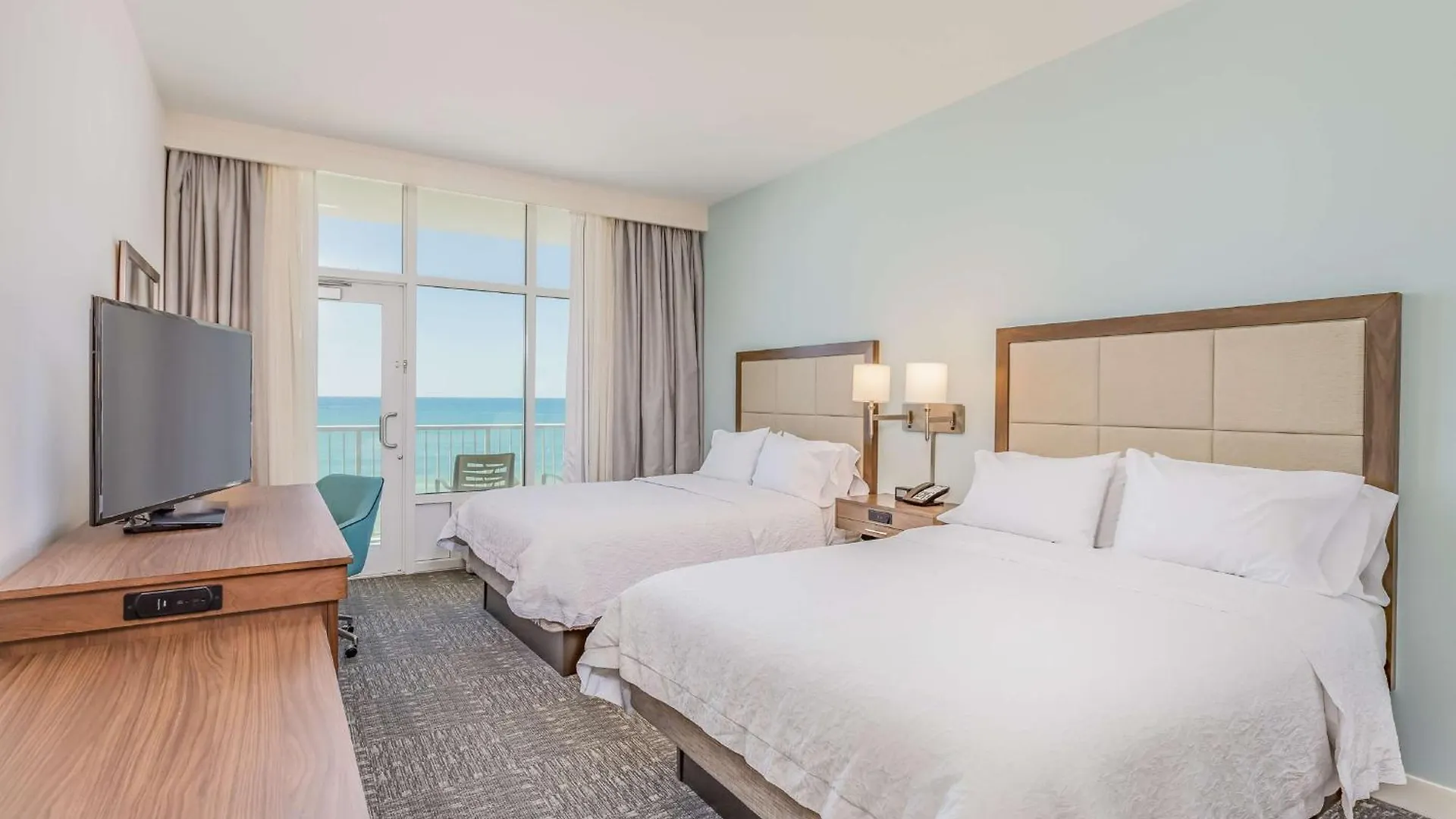 Hotel Hampton Inn & Suites Panama City Beach-Beachfront